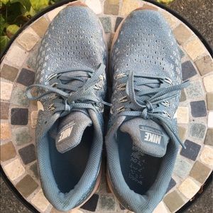 Nike Air Zoom Pegasus 35 women's size 7